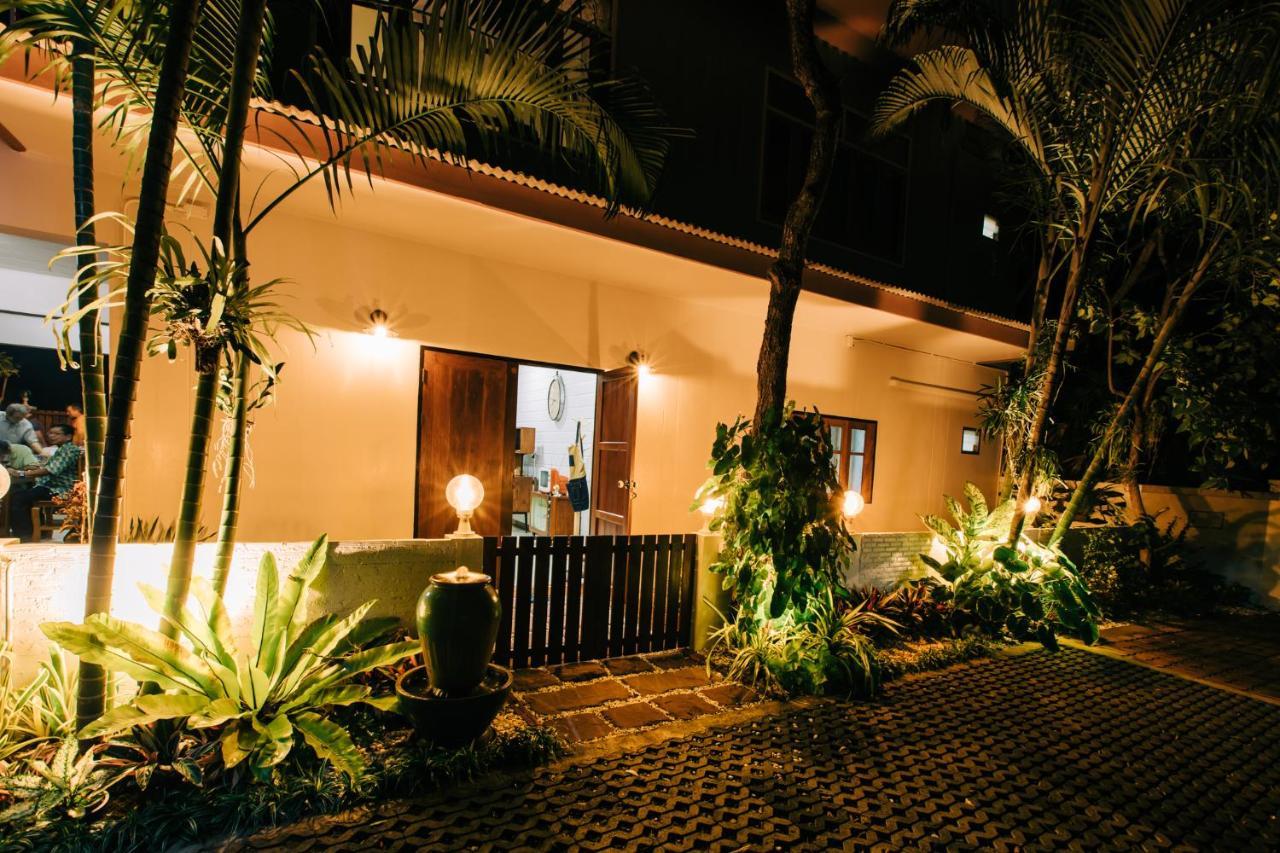 Banya Bnb ที่พักบ้านย่าบีแอนด์บี เมืองประจวบฯ Prachuap Khiri Khan Exteriör bild