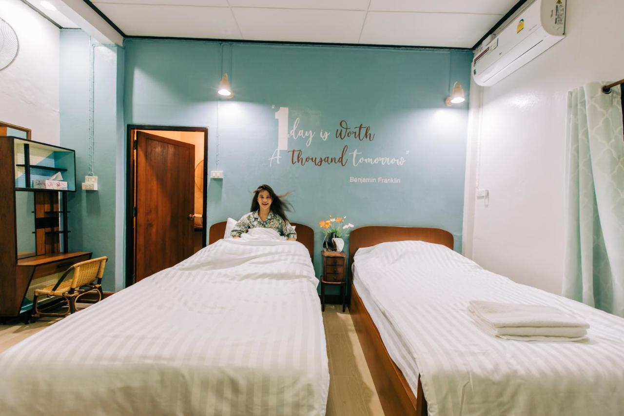 Banya Bnb ที่พักบ้านย่าบีแอนด์บี เมืองประจวบฯ Prachuap Khiri Khan Exteriör bild